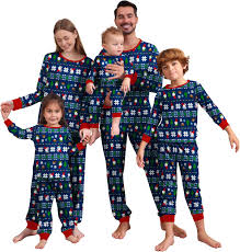 Menore Matchande Familjepyjamas - Julpyjamas för Hela Familjen