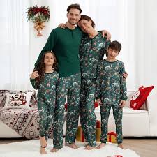 Familjära Julpyjamas i Matching Set